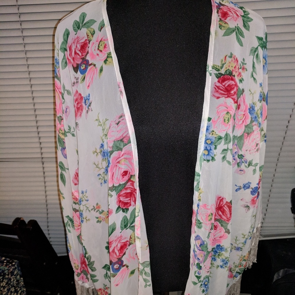 New! Fashion nova kimono white